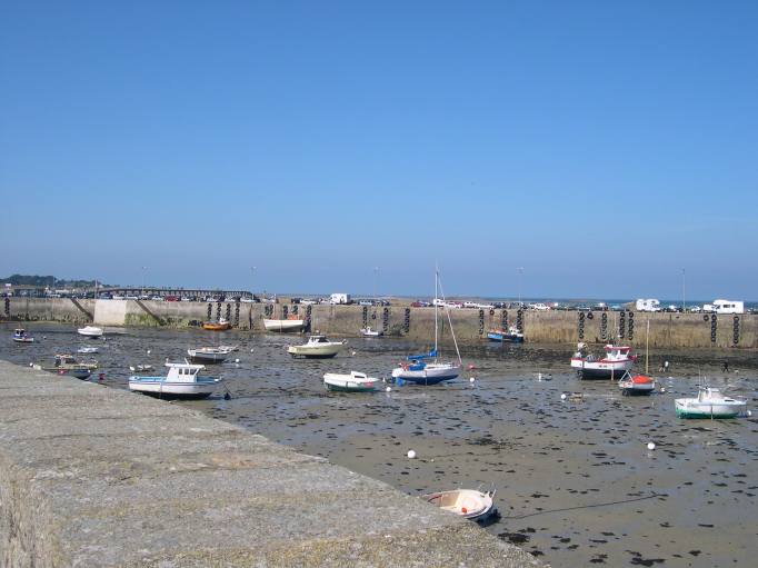  bateaux posés sur la vase